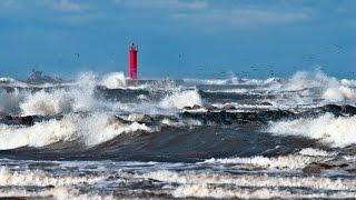 Красивая музыка, морские пейзажи...