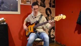 The Chicken (Bass Cover) - Riccardo Oliva