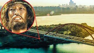 БҰЛ АДАМ ҮЛКЕН МЕГАПОЛИСТІҢ ОРТАСЫНДАҒЫ ЕЛСІЗ АРАЛДА ҚАМАЛЫП ҚАЛДЫ.... / Кино Шолу/ Қысқа Нұсқа