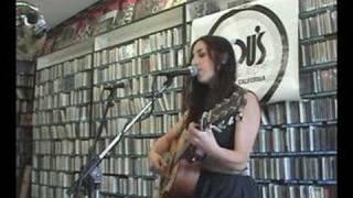 Marissa Nadler "Diamond Hearts" - Live @ Lou's