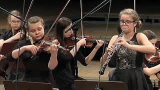 Bach – Concerto for oboe & violin BWV 1060 Alicja Matuszczyk – oboe, Julia Iskrzycka – violin