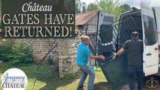 Chateau Gates Have Returned! Replacing the Missing Courtyard Gates - Journey to the Château, Ep. 241