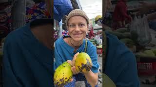 я открыла ему целый мир.. помоек! 