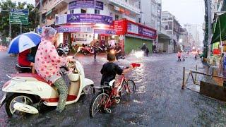 Super Heavy Rain in Phnom Penh City Cambodia! Walk in The Rain with Umbrella, Raining at Night
