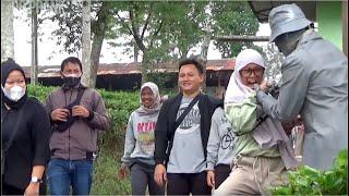 Mereka sangat kaget sekali || Human statue prank very funny