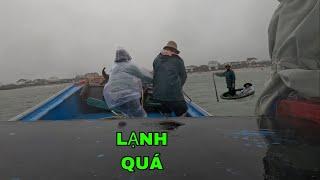 600 ) MƯA GIÓ LẠNH LẼO QUÁ, BÉ ƠI.