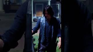 Daryl Goes To Battle | The Walking Dead #Shorts