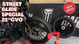 Harley-Davidson Street Glide Special / Custom Umbau 21" CVO Felge / Modification Front Wheel 21" CVO