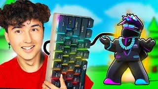 I Used The Worlds BIGGEST KEYBOARD In Roblox BedWars!