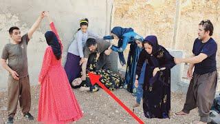 An Incredible Moment for Afsaneh: When Narges Supports Her!