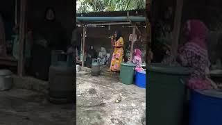 Lagi viral seorang nenek nenek nyayi lagu aceh, luar biasa merdu suaray,