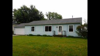 Ranch home in highly sought after Hebron, Illinois neighborhood. First floor laundry, garage, bmt.