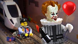 Pennywise Versteckspiel mit der Polizei in der Tunnelstation – Lego Horror
