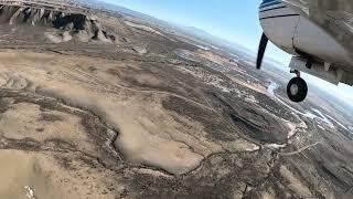 Approach and landing into "Westwinds" airport (D17)