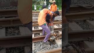 Thermit Welding in  Railway by Welder ,Please like,share And subscribe my youtube channel 