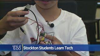 Street Code Academy Gives Students A Glimpse Into World Of Technology