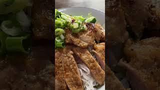 越南美食烤肉米線 #delicious #soyummy #bbqlovers #lunchtimelive