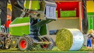 Stunning REAL WORKING(!) RC hay baler in Action!