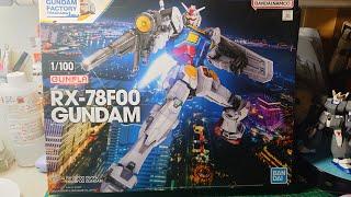 「Gundam Rotational Stage高達素組模型展示地台」正在直播 "200 subscribers" 1/100 RX-78F00 Gundam unboxing