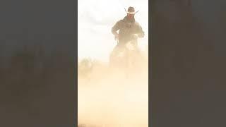 The secret is just closing your fingers. Find all kinds of help at Reiningmasterclass.com #reining