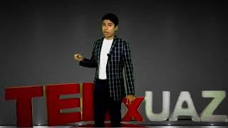 El futuro tecnológico de la humanidad | Alejandro Montano | TEDxUAZ