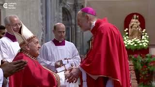 US bishop: Pallium a call to unity for a divided church