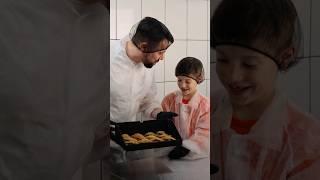 Делимся авторским рецептом мини-круассана с ростбифом  #еда #рецепты #ель #доставкаеды #закуска