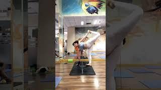 thằng bằng nghiêng một chân một tay| Balancing