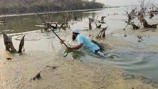 Unbelievable Fishing|Fisher Man Catching The Rohu Fishes In Krishna River|We Used Rice & Rice Powder