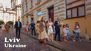 Walking Tour, Ukraine, Lviv - Autumn Saturday Day in Lviv: A Walk With a Good Mood [4k video walk]