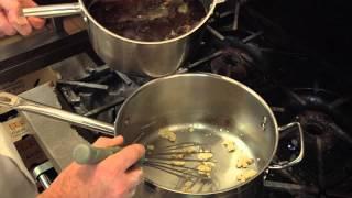 Fresh Tips with Chef Mike - Making Lump-Free Gravy