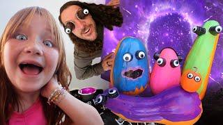 PUMPKiN RAiNBOW GHOSTS!!  Family Crafts with Adley Niko & Navey! diy pumpkins & halloween challenges