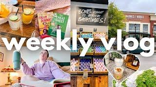 decluttering & organizing my kitchen, coffee recipes, coming book shopping, book haul | WEEKLY VLOG