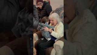 Grandma breaks down in tears meeting her great-granddaughter for first time ️️