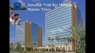 Double Tree Hotel Room Tour with a view of the park | Universal Studios Orlando - Dec 2022