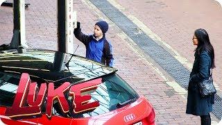 Children remotely controlled in the car workshop - LUKE! The week and me | SAT 1