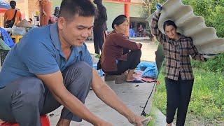 Husband and wife work together. NGUYEN THI MUOI