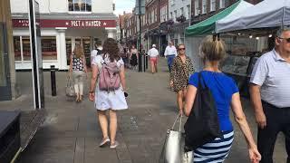 Walking route from Winchester Tourist Information Centre to Winchester Cathedral