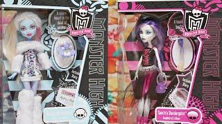 Monster High's Signature Abbey Bominable & Spectra Vondergeist Dolls