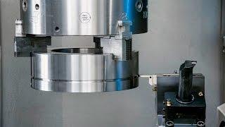 CNC-Drehmaschine VL 6 für die automatisierte Bearbeitung - EMAG Videos