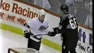 Mario Lemieux vs Aki Berg