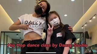 Hip Hop dance class by Danzy Studio (project 4+1)