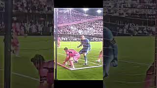 Messi & Suarez humiliated goalkeeper #shorts #viralshorts