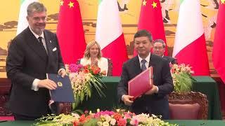 Adesso live. Cerimonia di firma di accordi tra Italia e Cina.