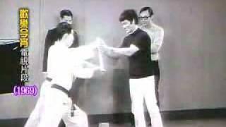 李小龙1969年珍贵表演视频-寸拳和侧踢.flv