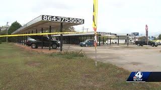 Man arrested after burning Anderson County car dealership 'to the ground' in break-in, official says