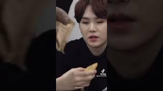 #old is gold#yoonmin #jealousyjealousy #love #tiktokvideo #protectivestyles #oldloveofsuga