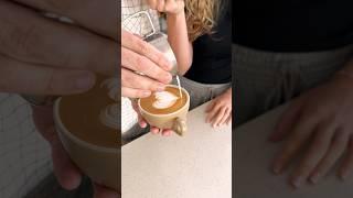 Teaching a beginner latte art #coffee  #latteart #easycoffee