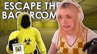 WE TRY TO ESCAPE THE BACKROOMS!