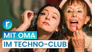 Berliner Clubs: Kinky-Partys mit Oma Hella | reporter